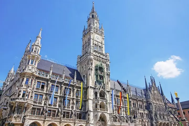 Gemeinsamer Transfer bei der Ankunft: Flughafen München zum Münchner Hauptbahnhof - Second Medium