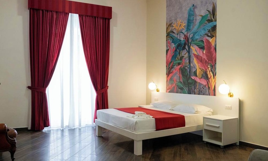 Image 1: ✈ ITALIA | Napoli - Palazzo San Michele 4* - City break