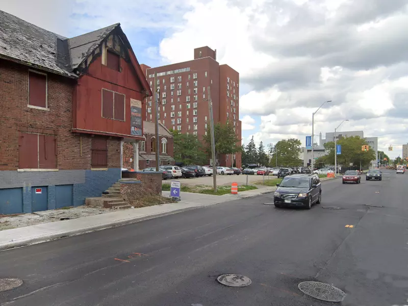 Parking at Alley Entrance - Sugar Hill Garage - Second Medium