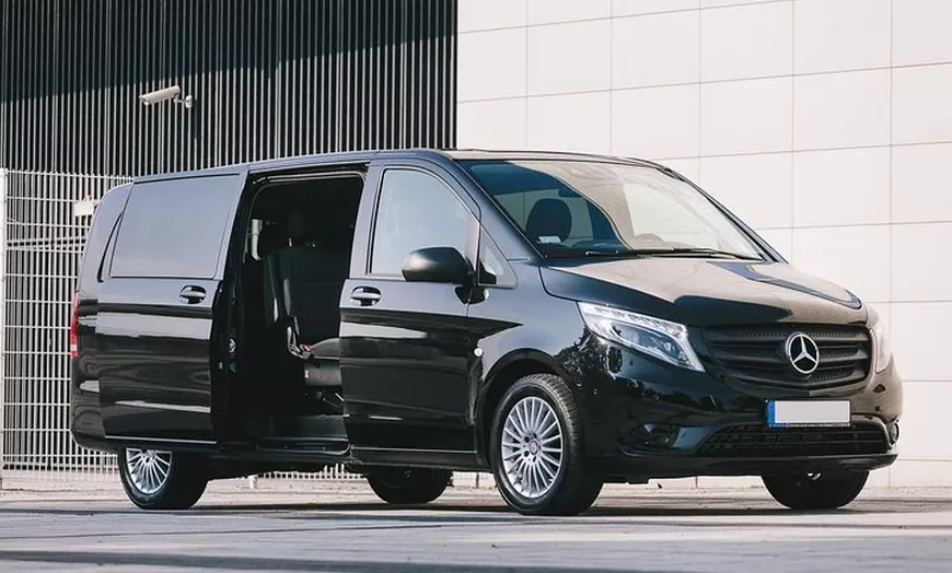 Image 5: Private Brisbane International Airport Round-Trip Transfer