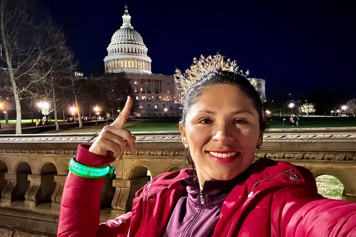 DC Night Tour With Magic LED- Pick Up/Drop, Snacks, LED Bracelets