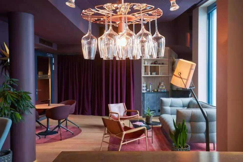 ✈ DEUTSCHLAND | Hamburg - Scandic Hamburg Emporio 4*, 2 Nächte