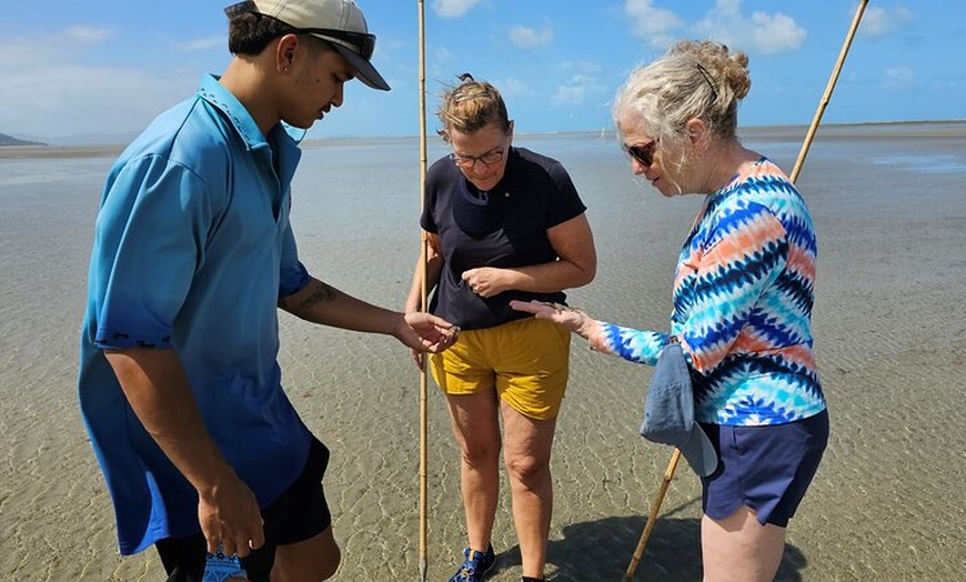 Image 3: Aboriginal Fishing & Beach Day Tour+ Daintree Crocodile Cruise