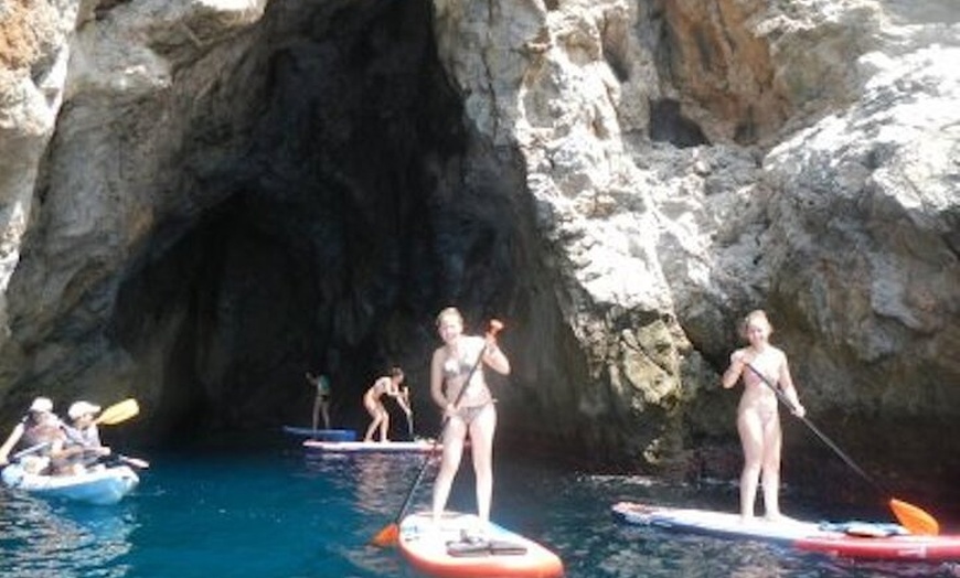 Image 9: Paseo en barco + Paddle Surf + snorkel + aperitivo + bebida