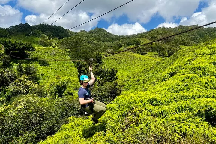 Shaka Zipline: 5 Line Zipline Tour (60 - 260 lbs)