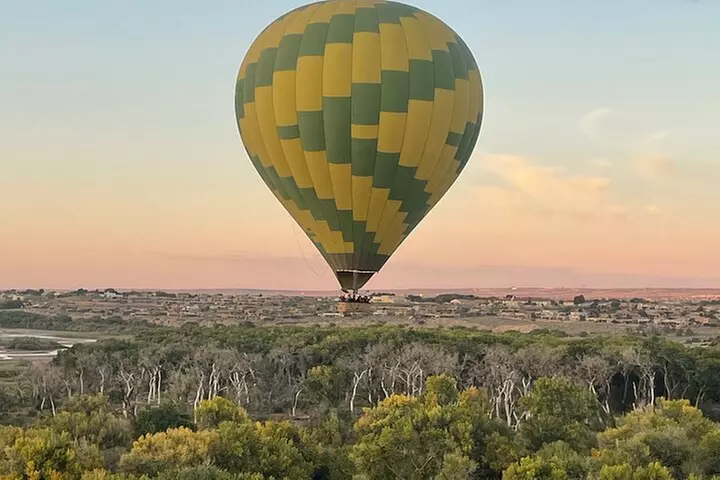 Albuquerque's Balloon Fiesta Aerogel Ballooning - Primary Image