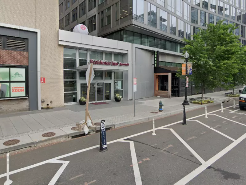 Parking at Residence Inn Navy Yard - Valet Kiosk