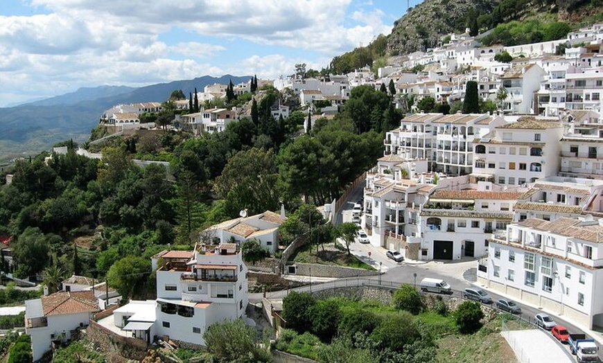 Image 7: Excursión privada de un día a Las Mijas desde Málaga