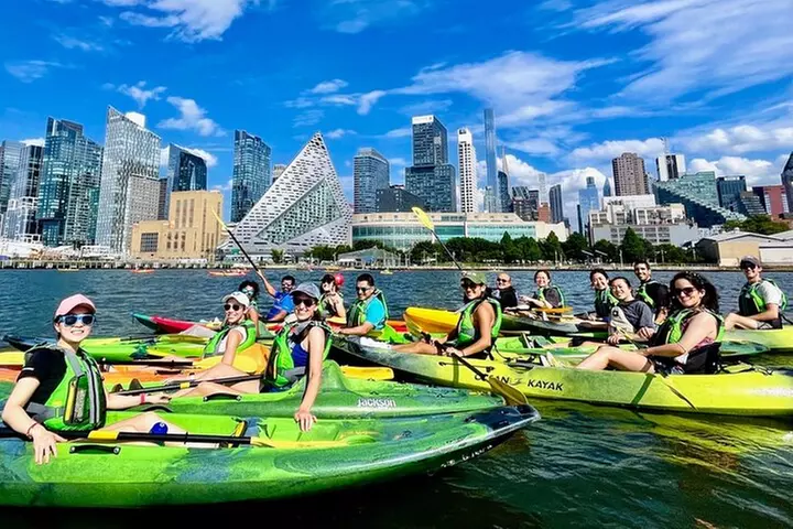 Skyline Kayaking in Manhattan - Primary Image