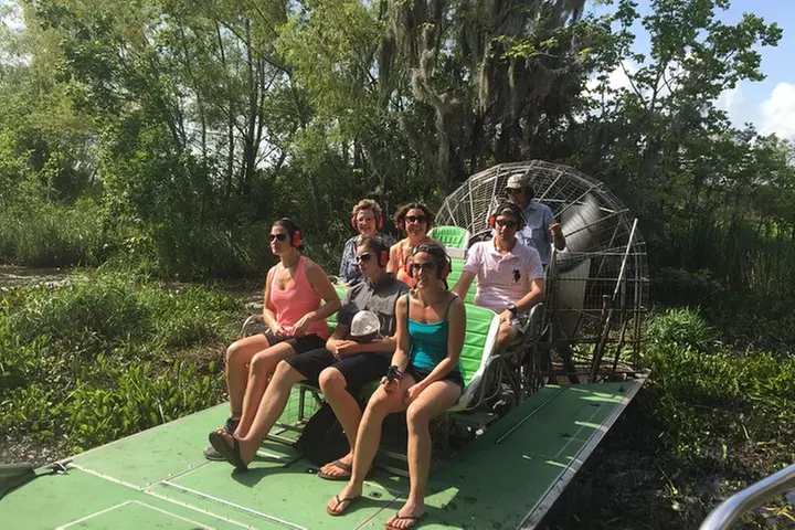 Small-Group Bayou Airboat Ride with Transport from New Orleans