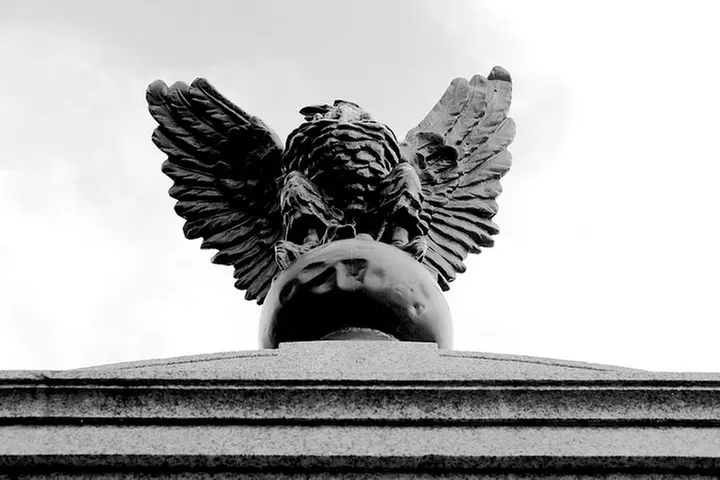 Genteel and Bard's Savannah Dark History and Ghost Encounter Walkin...