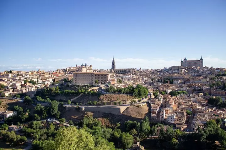 Tour Toledo y Segovia con Catedral y Alcázar Entradas y almuerzo