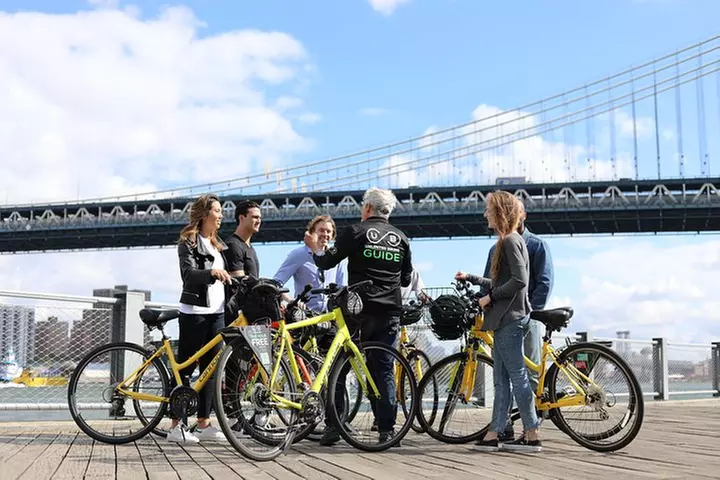 Guided Bike Tour of Lower Manhattan and Brooklyn Bridge