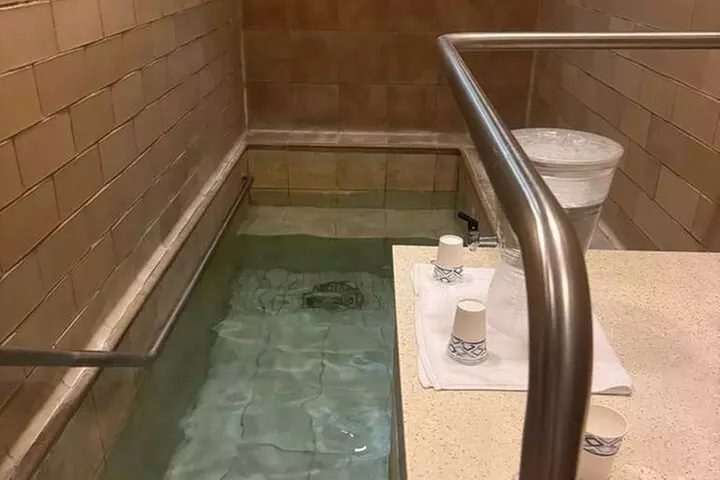 Berkeley Springs and Roman Bath Spa Private Experience