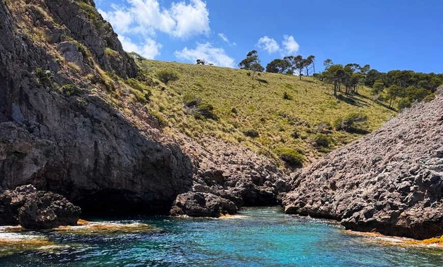 Image 13: Sunset Cruise in Alcudia with Tapas & Swimming