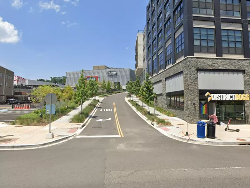 Parking at Bryant Street Garage - P2424