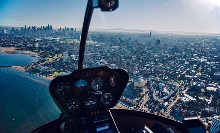 Image 3: Melbourne City Scenic Helicopter Ride