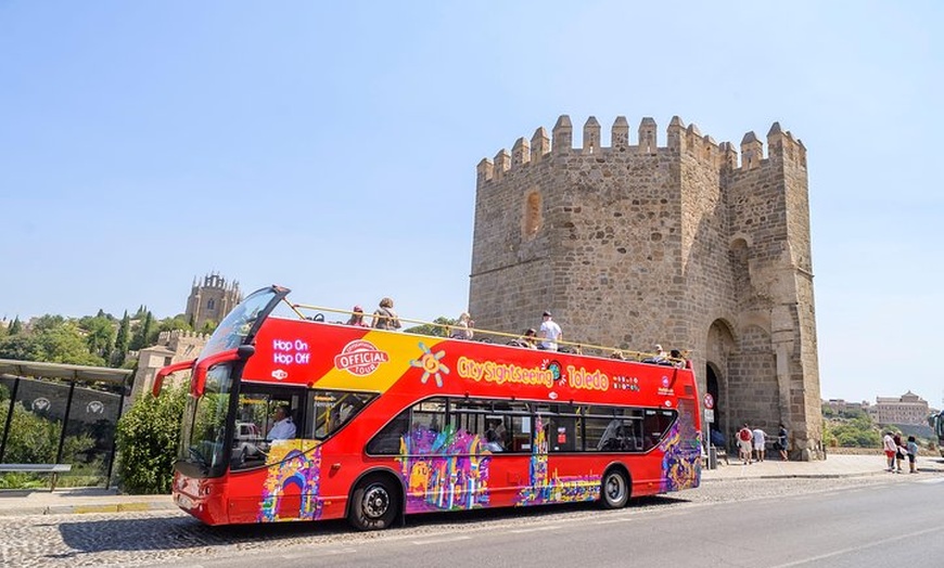 Image 4: Excursión en autobús con paradas libres de City Sightseeing por Toledo