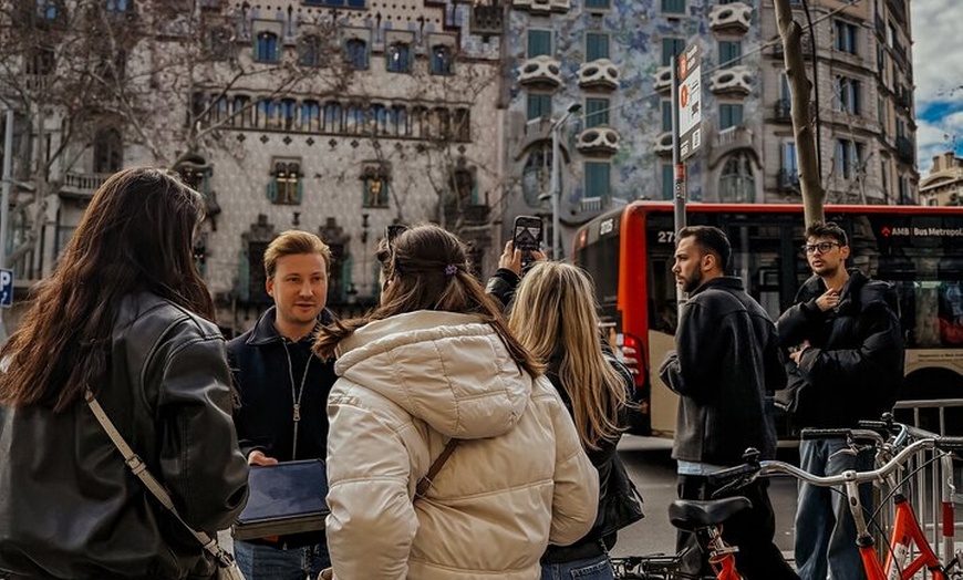 Image 6: Barcelona: Recorrido en bicicleta o eBike, lugares de interés y pun...