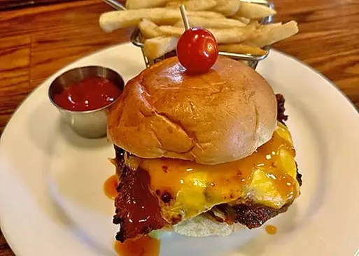 5% Cash Back at The Irish American