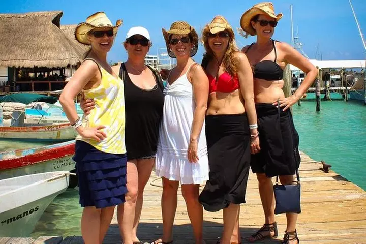 Afternoon Half-Day Catmaran Sailing and Snorkel Adventure