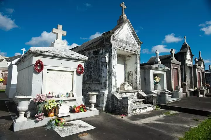New Orleans St. Louis Cemetery No. 3 Walking Tour