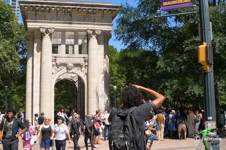 Atlanta Photo Walking Tour with Pics Taking