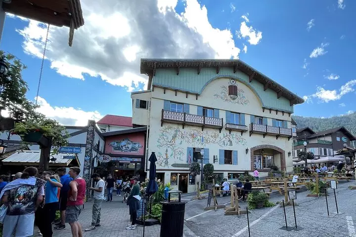 Leavenworth Exclusive Tour from Seattle