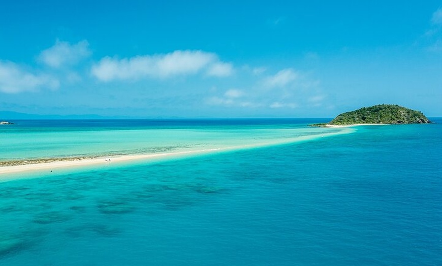 Image 6: Full-Day Whitsunday Sail and Snorkel Adventure with Lunch