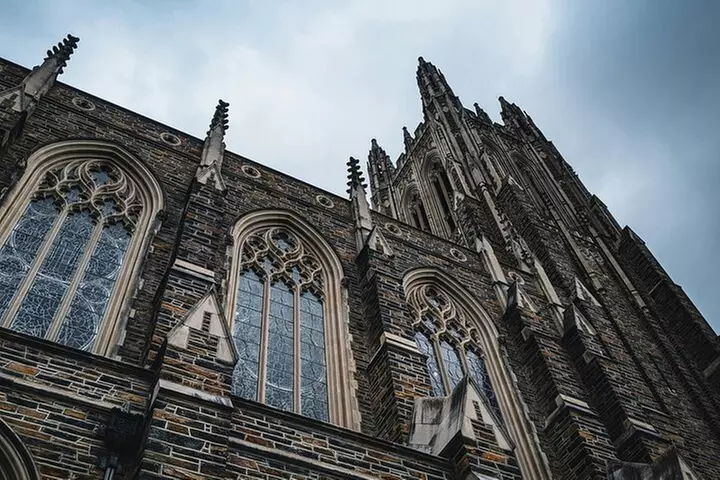 Self Guided Durham Scavenger Hunt: Bricks, Bulls & Beauty