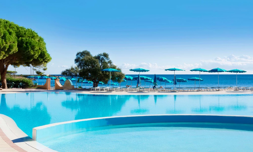 Image 1: ✈ SARDAIGNE | Budoni - Marina Seada Beach 4* - Tout inclus
