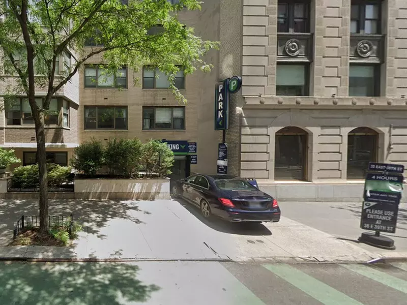 Parking at Centerpark - 80 Park Ave. Garage