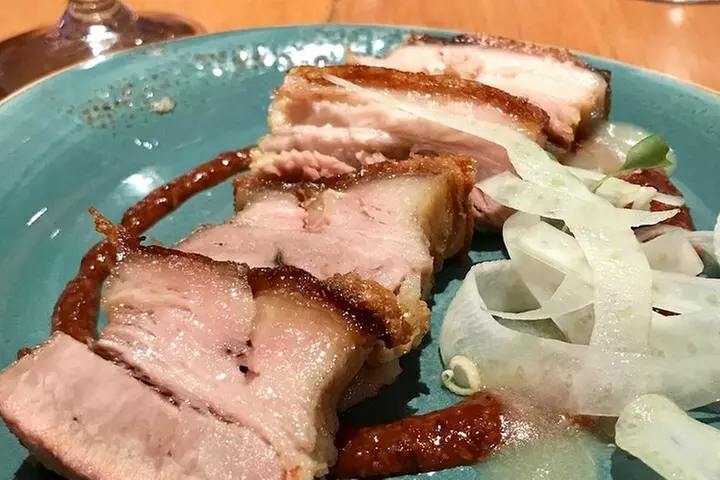Las Vegas: The Strip's Celebrity Chefs Tour or Downtown Food Tour
