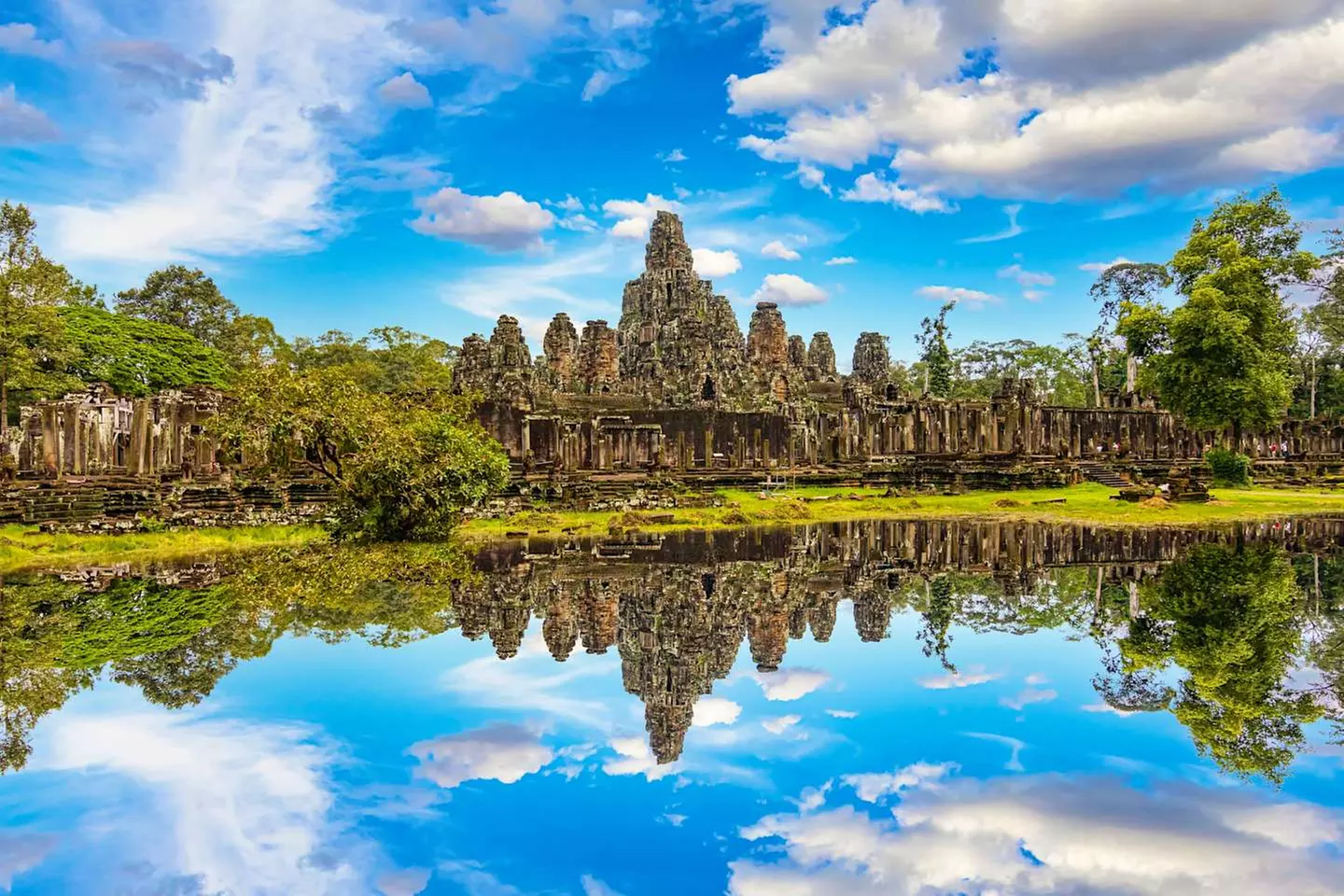 ✈ CAMBOGIA | Da Siem Reap a Phnom Penh - Ricchezza della Cambogia e...