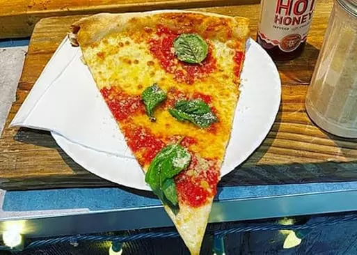 5% Cash Back at Bros Pizza