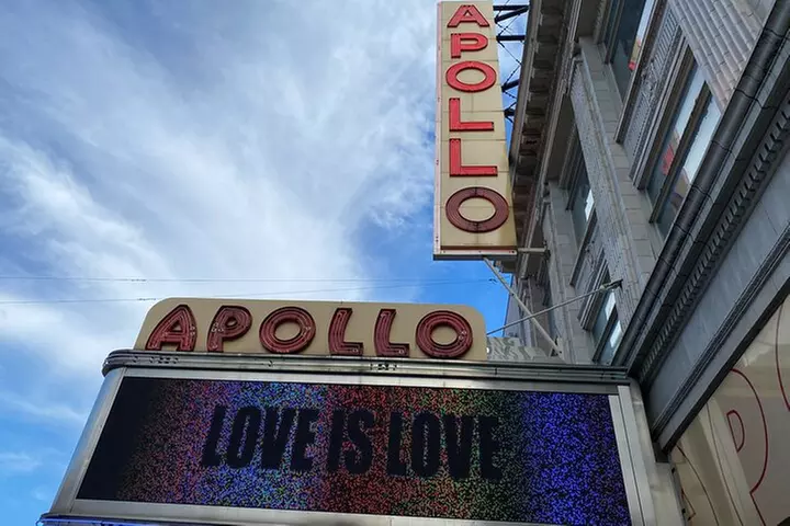 NYC Bus Tour of Brooklyn, Bronx, Queens: Art, Food & Sports