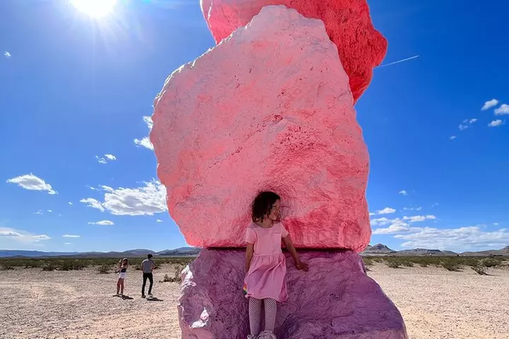 California Desert, Seven Magic Mountains and Las Vegas Sign
