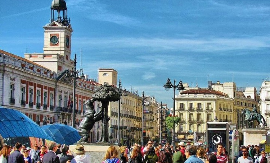 Image 6: Tour a Pie por Madrid con Entrada sin Colas al Palacio Real.