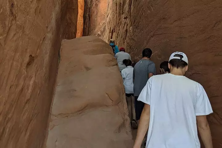 Best Scenic Arches Tours w/ Walks: Pick 3hr, 4hr, 5hr, or 7hr
