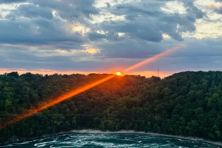 FIFA 2026: Best of NYC to Niagara Falls, Finger Lakes 2-Day Tour