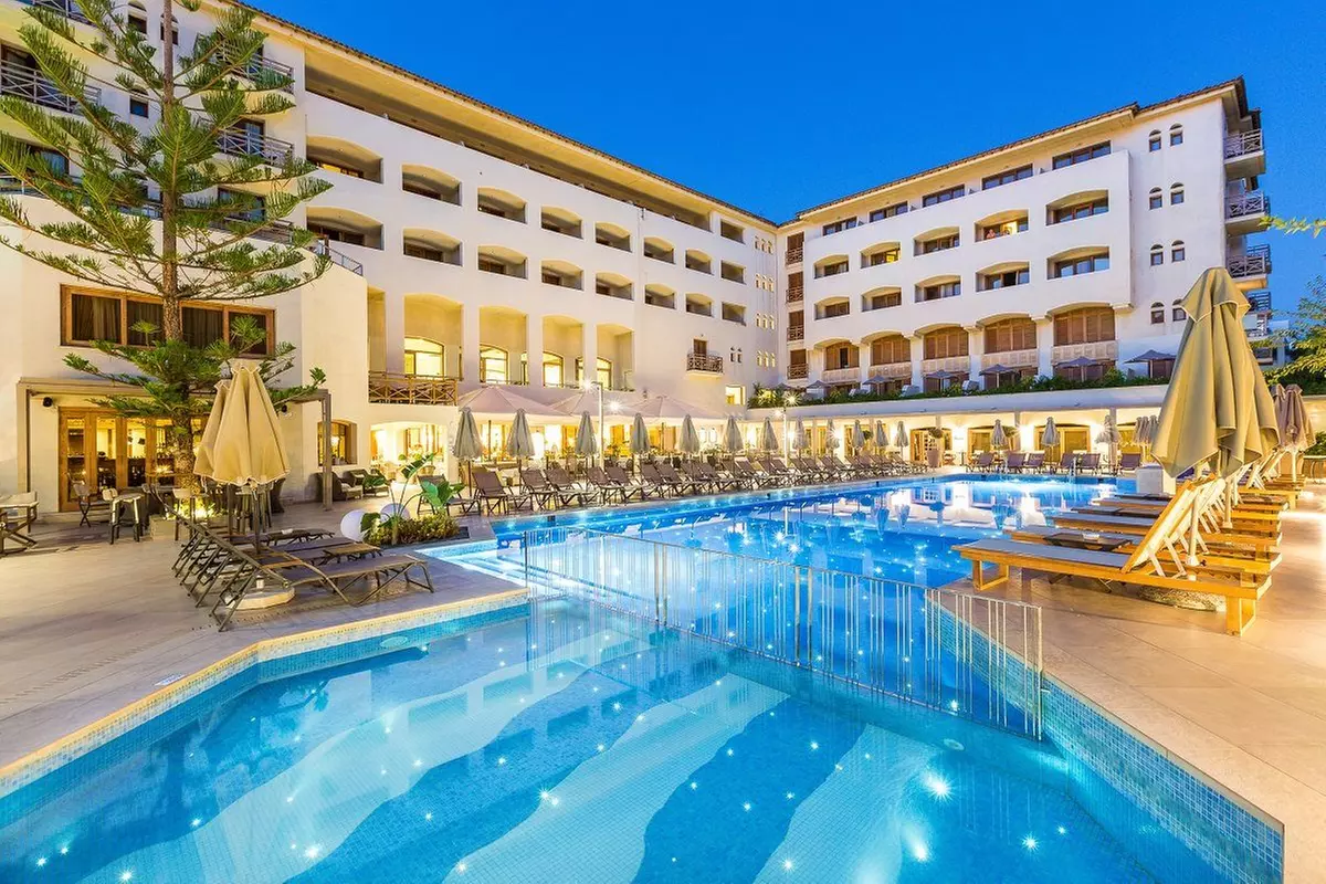 ✈ CRÈTE | Rethymnon - Theartemis Palace 4*, 3 nuit - Idéal famille - Primary Image