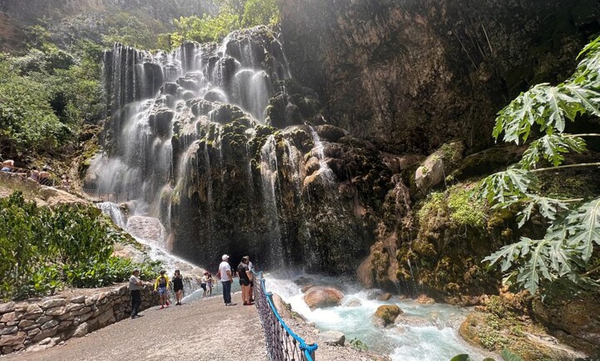 Image 4: Visit Tolantongo hotsprings with 2025 Car Private Tour from CDMX