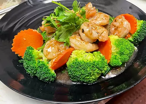 5% Cash Back at Thai Bros
