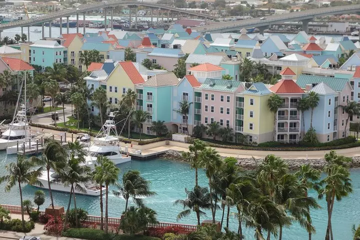 Nassau Shore Excursion: Sightseeing and Snorkeling Tour - Primary Image
