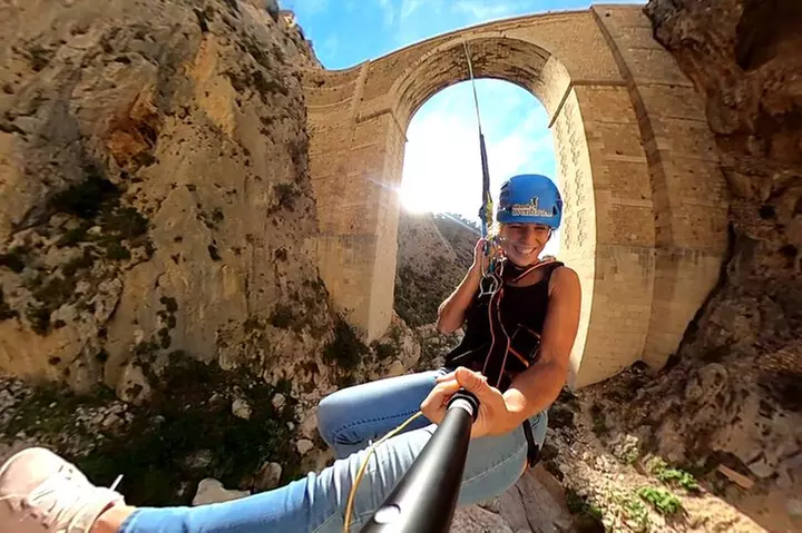 Experiencia de Salto de Puente en el Mascarat, Altea - Primary Image