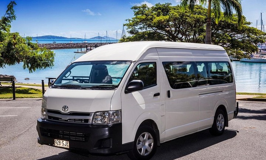 Image 4: Shuttle from Airlie beach to Proserpine airport