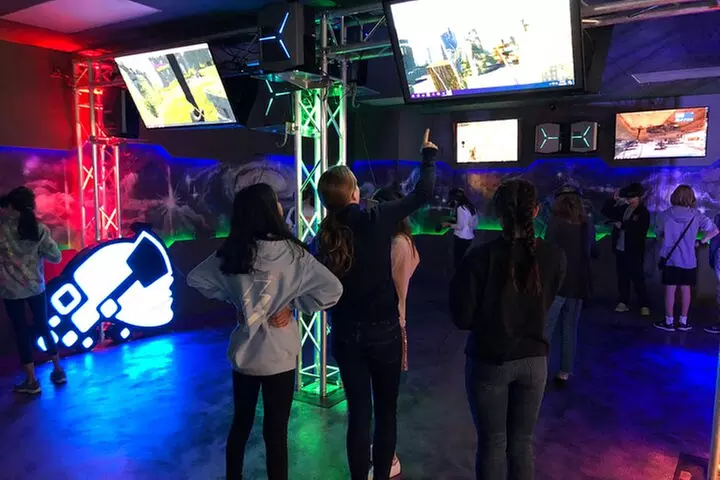 Virtual Reality (VR) Experience in Los Angeles