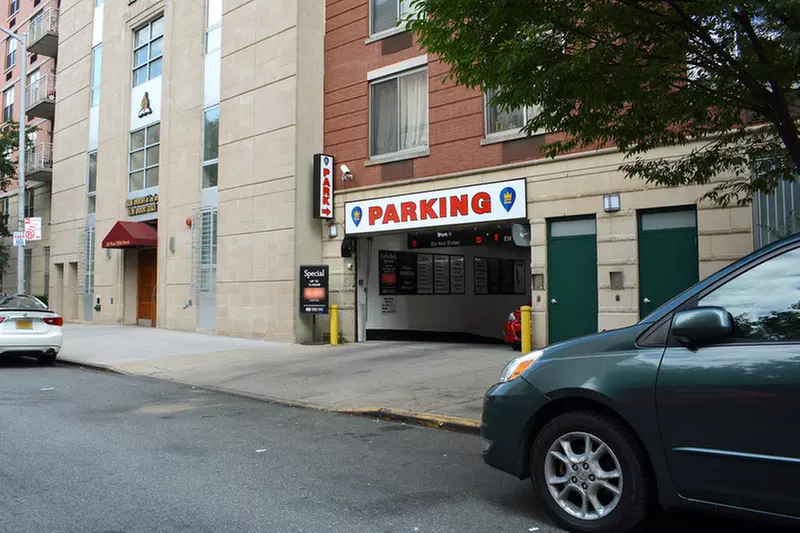 Parking at iPark - Manhattan Ave. Garage Corp.