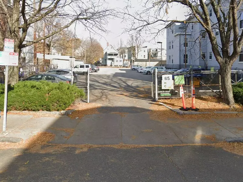Parking at Bishop Allen Lot