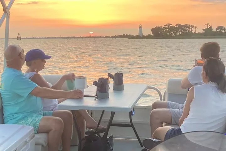 2-Hour Date Night and Sunset Cruise Near New Orleans